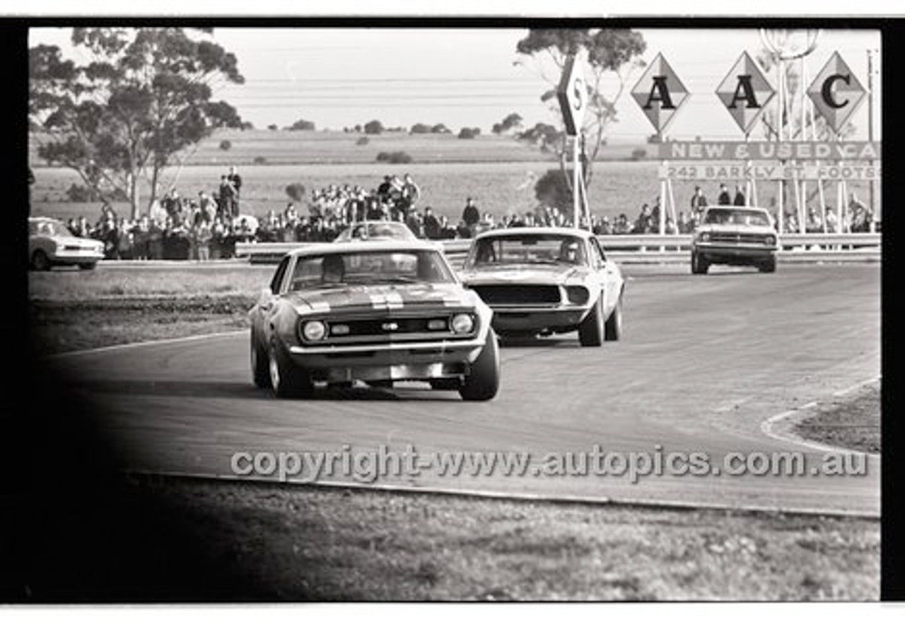 Calder 1969 - Photographer Peter D'Abbs - Code 69-PD-C17869-009