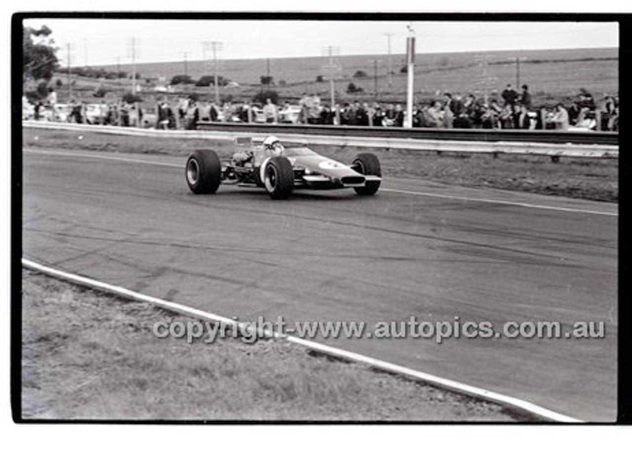 Calder 1969 - Photographer Peter D'Abbs - Code 69-PD-C17869-052