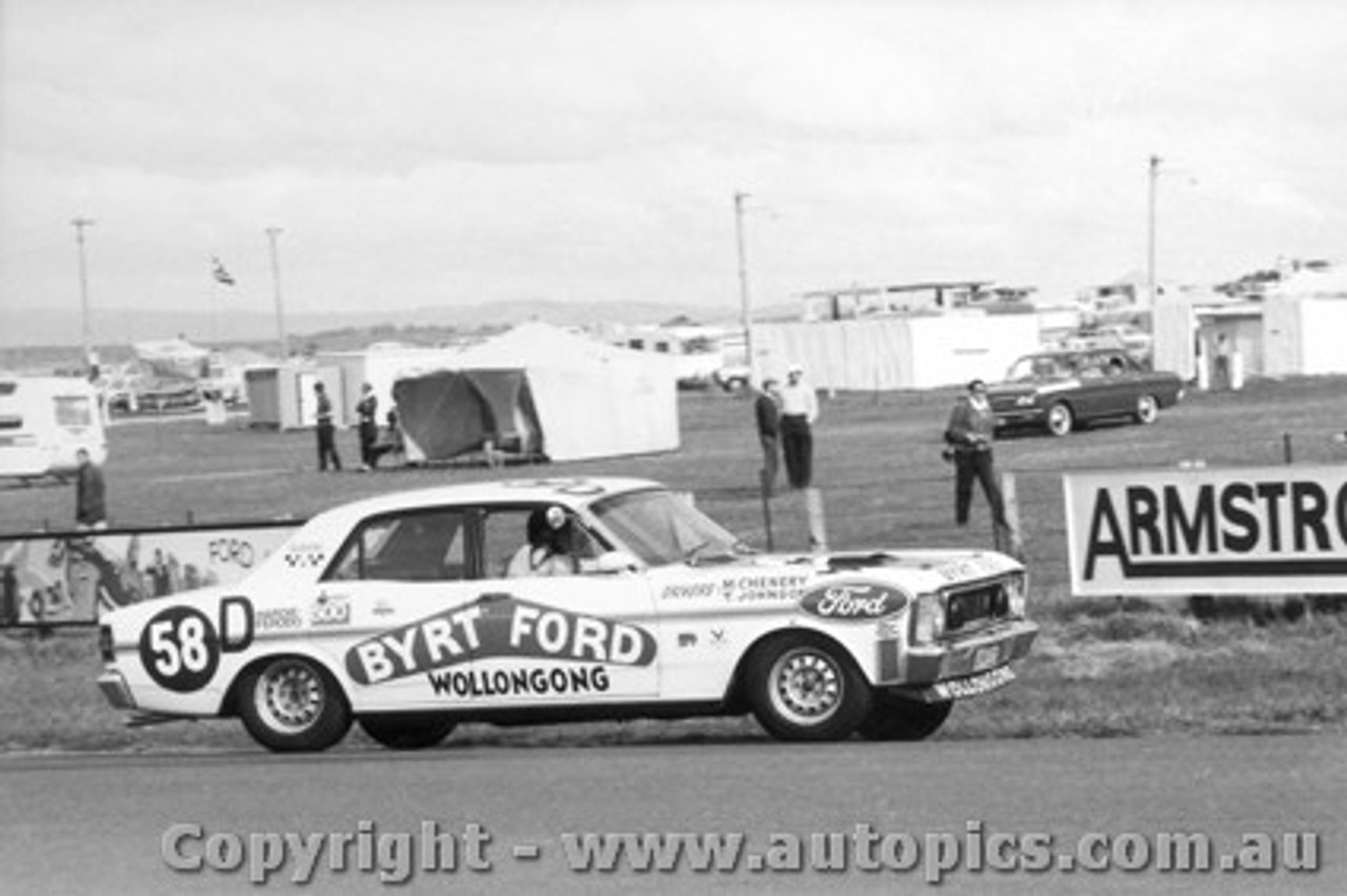 69730 - Chenery / Johnson - Ford Falcon GTHO - Bathurst 1969