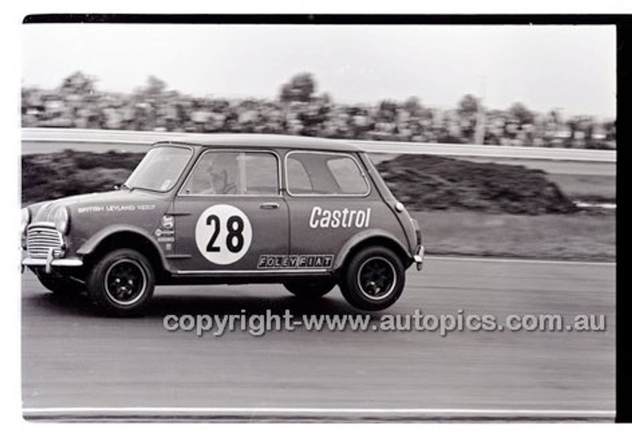 Calder 1969 - Photographer Peter D'Abbs - Code 69-PD-C17869-088