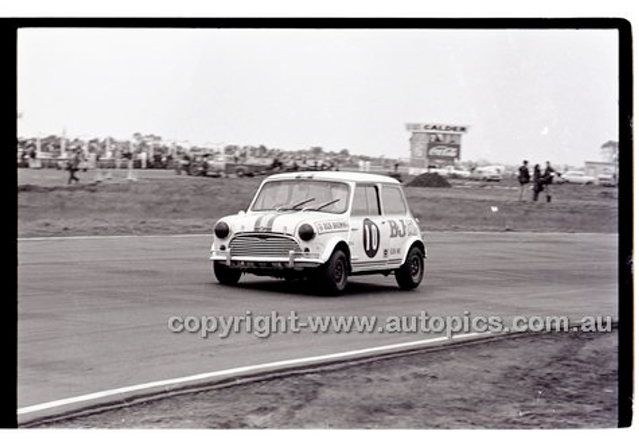 Calder 1969 - Photographer Peter D'Abbs - Code 69-PD-C17869-093