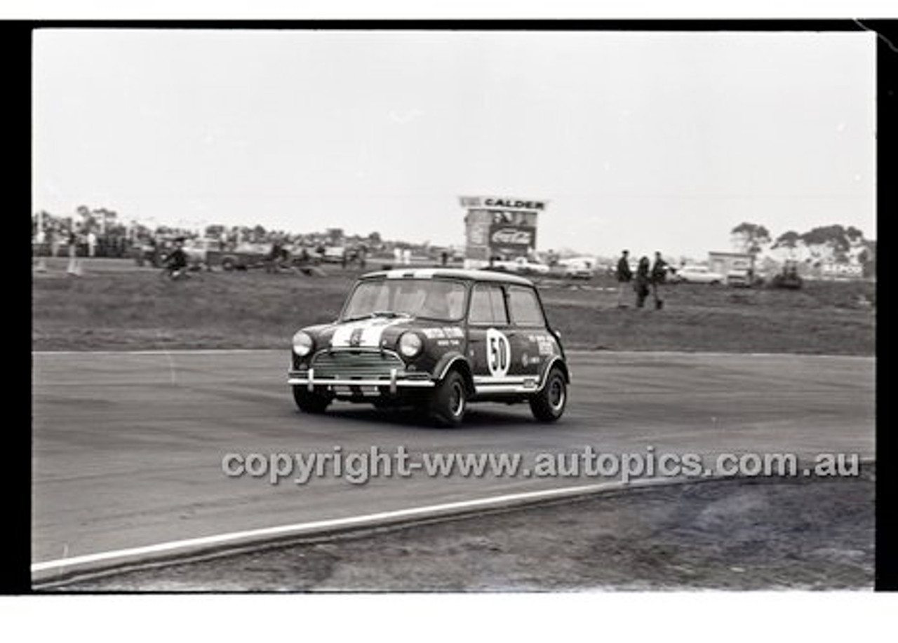 Calder 1969 - Photographer Peter D'Abbs - Code 69-PD-C17869-095