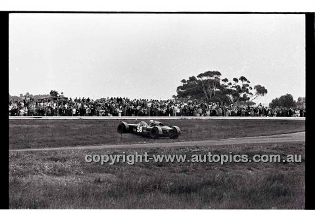 Calder 1969 - Photographer Peter D'Abbs - Code 69-PD-C17869-113