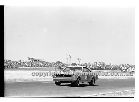 Calder 1969 - Photographer Peter D'Abbs - Code 69-PD-C19169-028