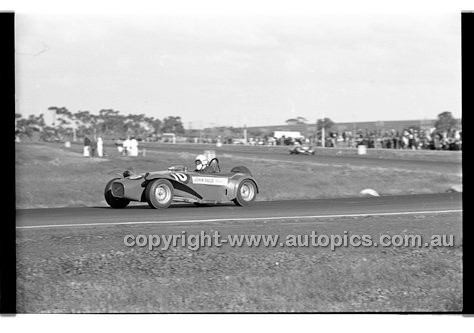 Calder 1969 - Photographer Peter D'Abbs - Code 69-PD-C19169-174