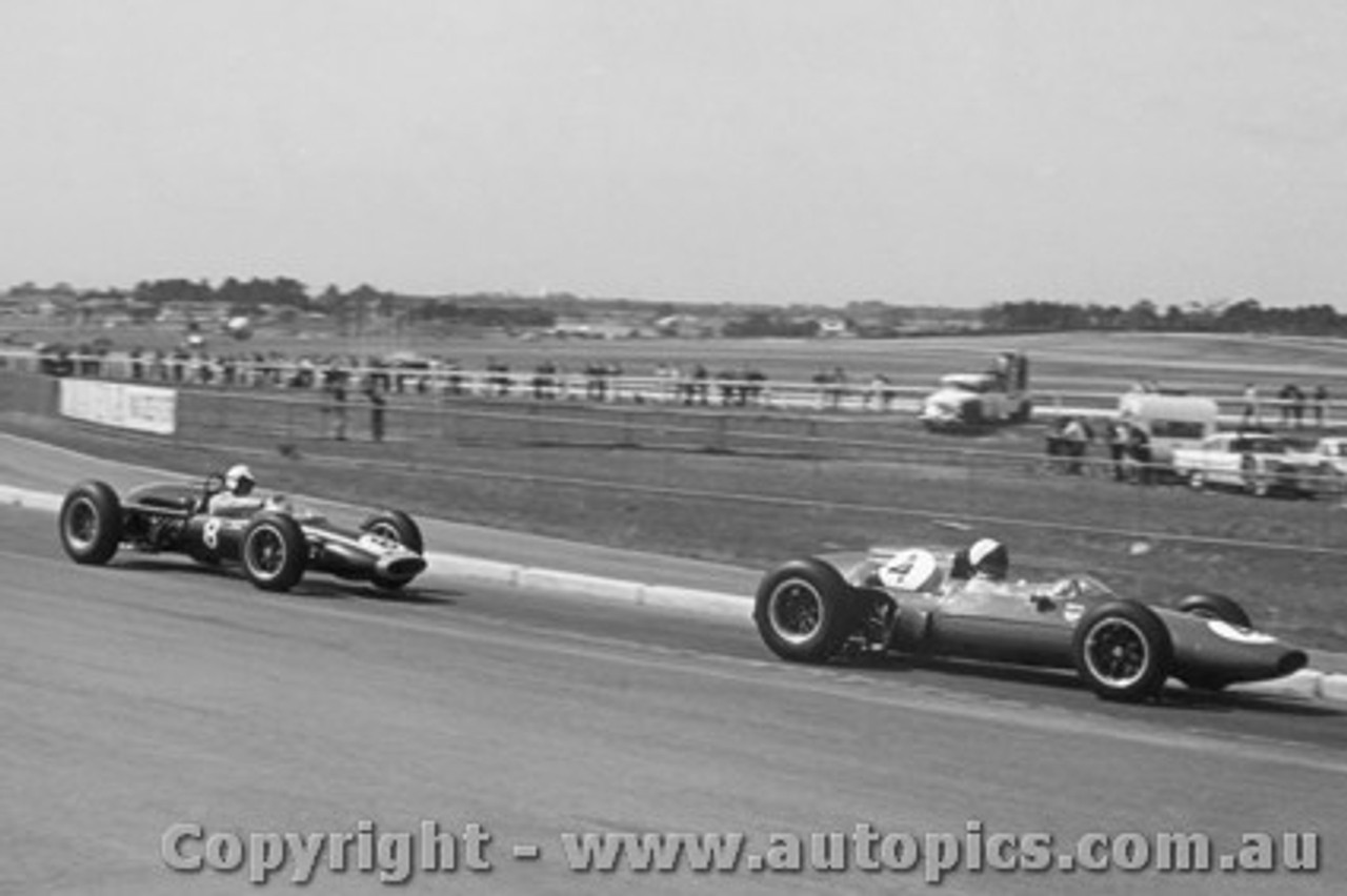 64510 - L. Davison / T. Mayer Cooper - Tasman Series Sandown 1964