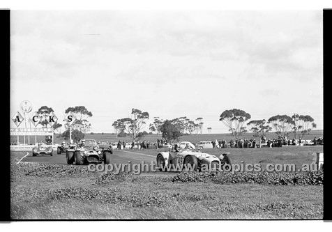 Calder 1969 - Photographer Peter D'Abbs - Code 69-PD-C23369-030