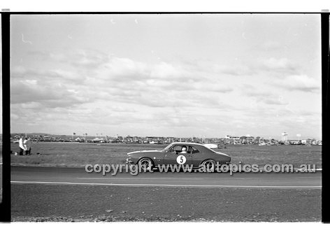 Calder 1969 - Photographer Peter D'Abbs - Code 69-PD-C23369-038