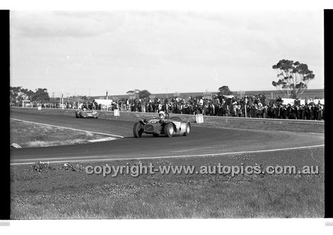 Calder 1969 - Photographer Peter D'Abbs - Code 69-PD-C23369-071