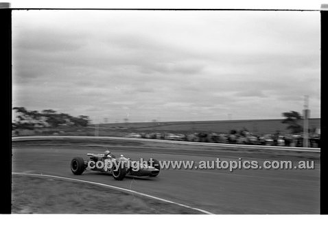 Calder 1969 - Photographer Peter D'Abbs - Code 69-PD-C23369-139