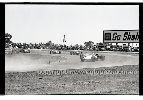 Calder 1969 - Photographer Peter D'Abbs - Code 69-PD-C191069-103