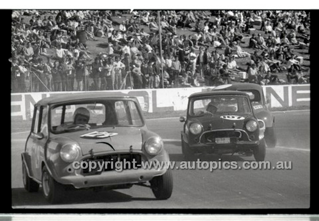 Oran Park 10th August 1969 - Code 69-OP10869-046