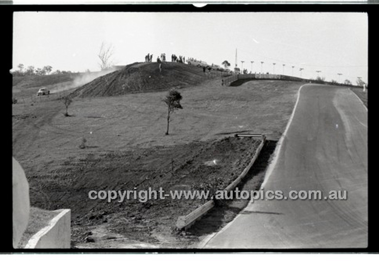 Oran Park 10th August 1969 - Code 69-OP10869-385