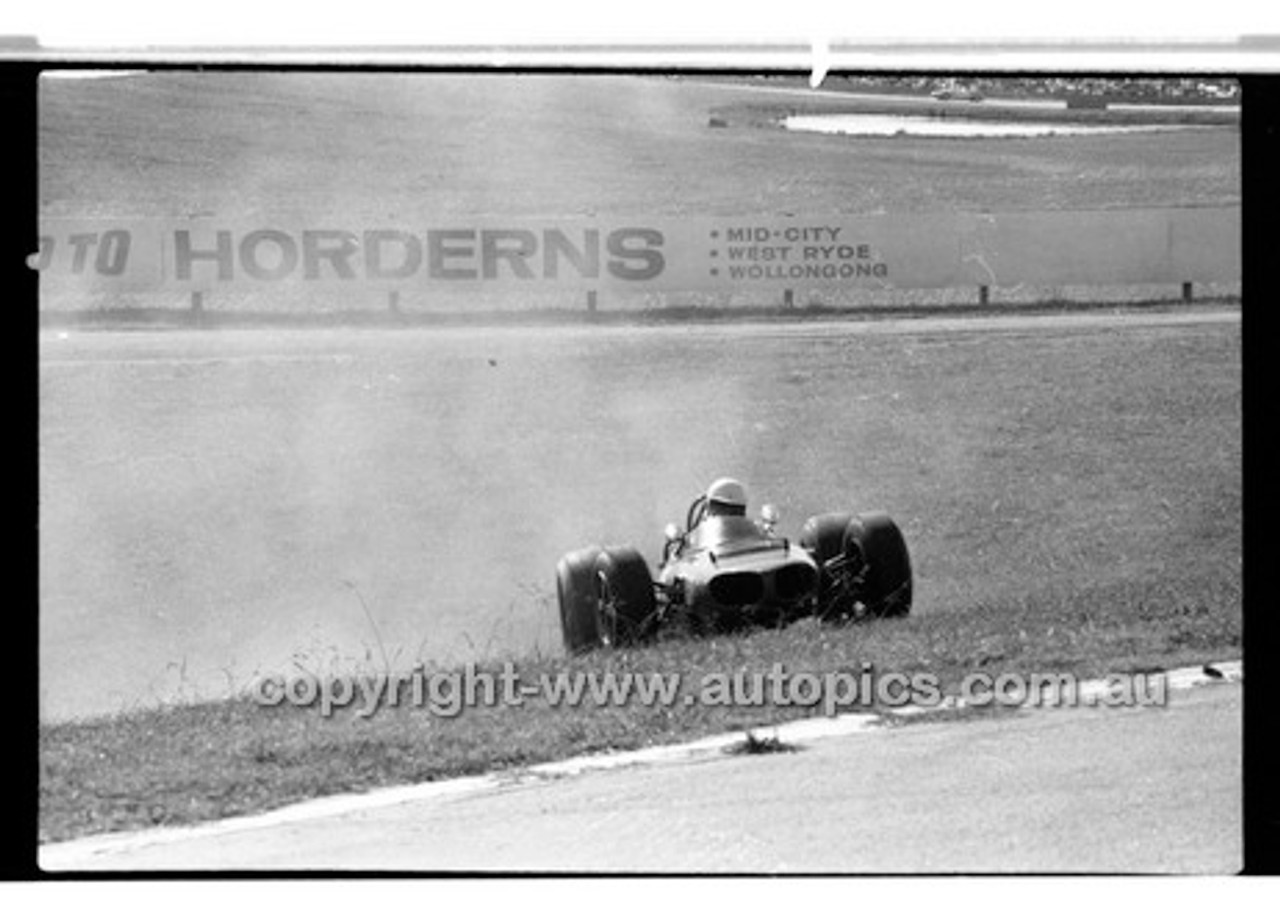 Oran Park 18th May 1969 - Code 69-OP18569-182