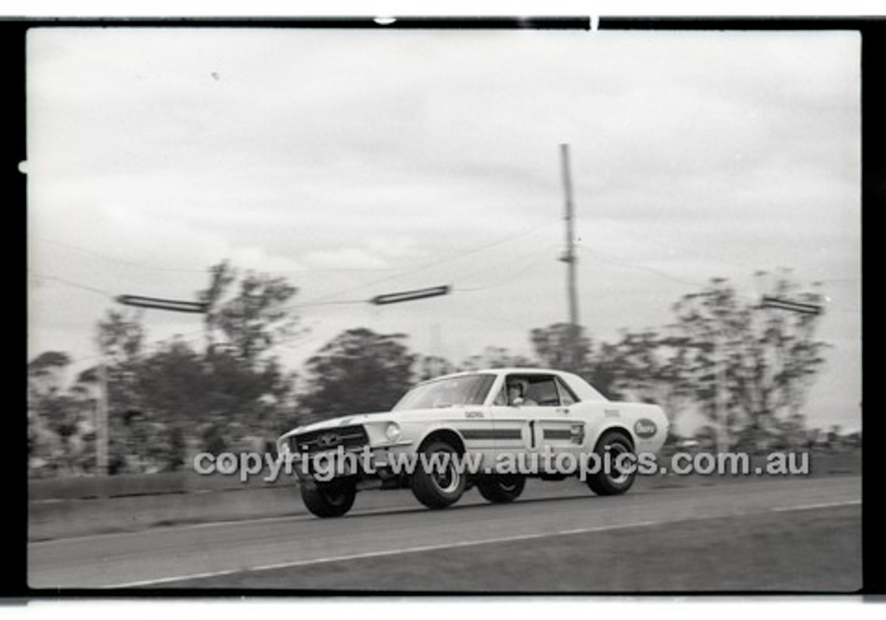 Oran Park 18th May 1969 - Code 69-OP18569-275