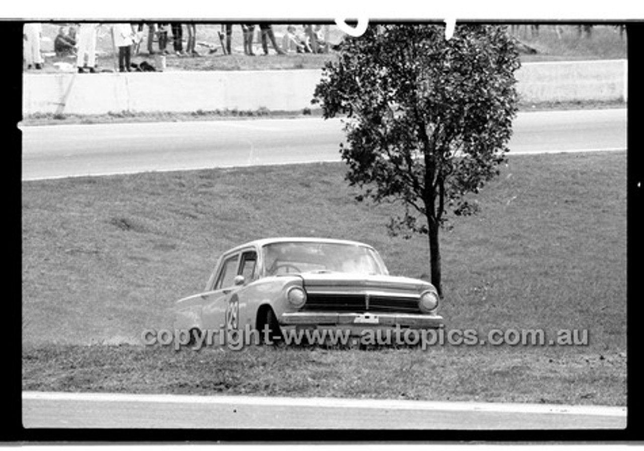 Oran Park 21st September 1969 - Code 69-OP21969-250