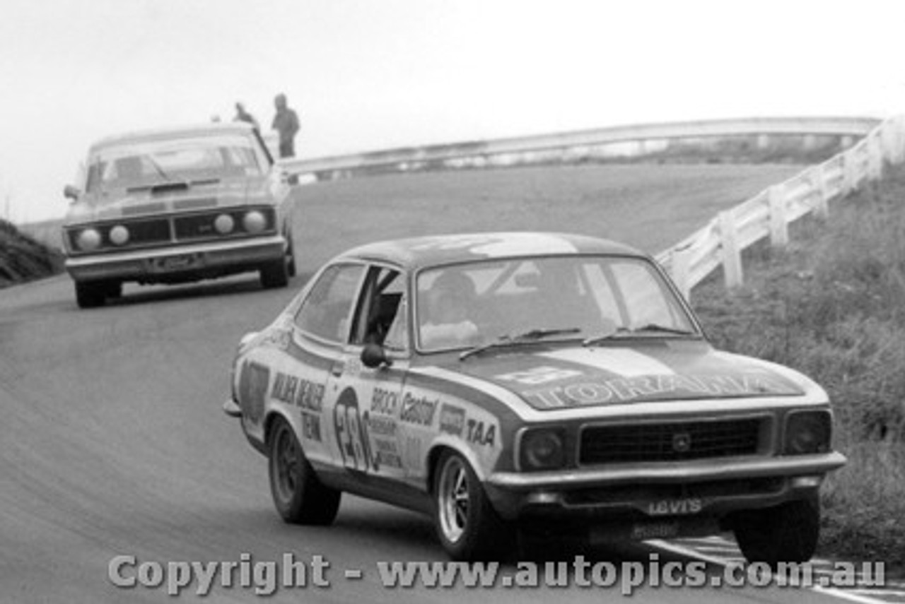 72729  -  Peter Brock  Holden Torana XU1 leads A. Moffat Falcon GTHO Phase 3  -  Bathurst 1972