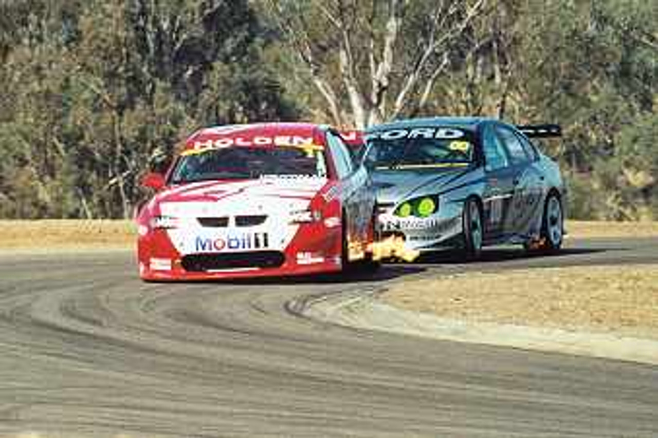 202017 - Skaife  Holden Commodore / Lowndes Ford - Oran Park 2002