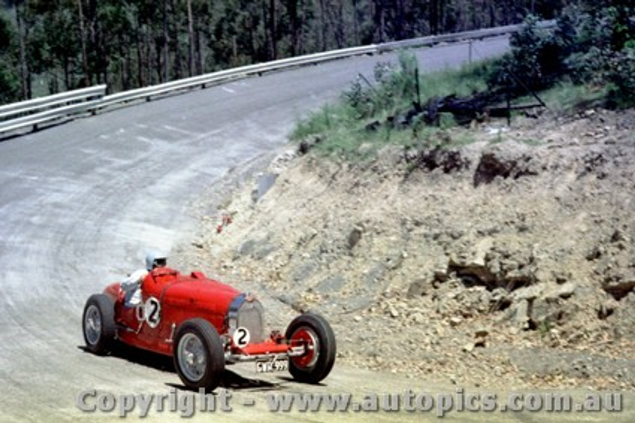 68154 - Bill Leech - Bugatti 37A - Lakeland Hillclimb December 1968