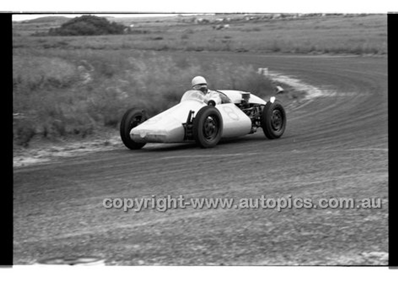 E. Perkins, Porsche Special - Phillip Island - 27th October 1957 - Code 57-PD-P271057-010