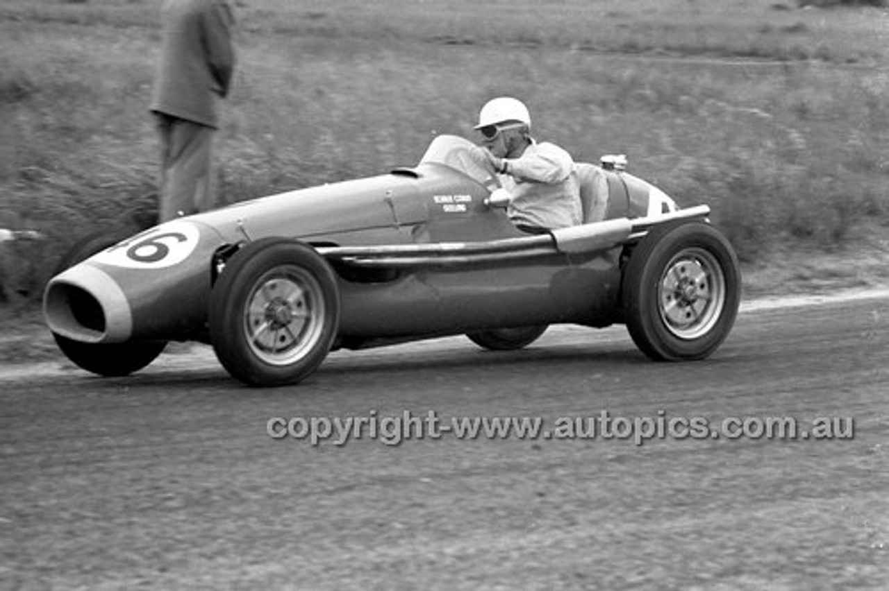 Phillip Island - 27th October 1957 - Code 57-PD-P271057-011