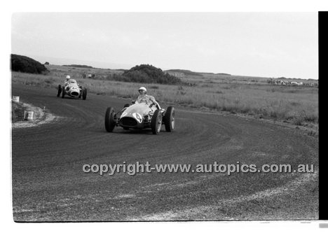 Phillip Island - 27th October 1957 - Code 57-PD-P271057-024