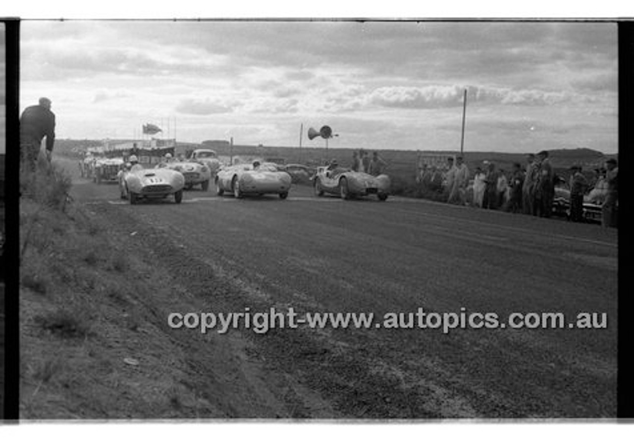 Phillip Island - 22nd April 1957 - Code 57-PD-P22457-009