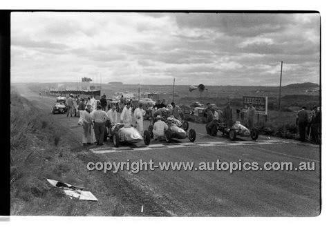 Phillip Island - 22nd April 1957 - Code 57-PD-P22457-030
