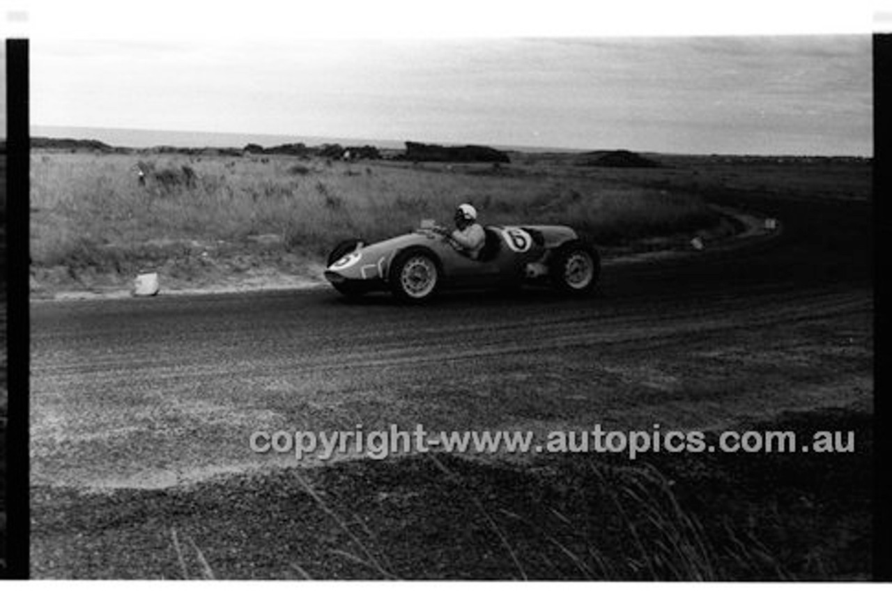 Phillip Island - 22nd April 1957 - Code 57-PD-P22457-046