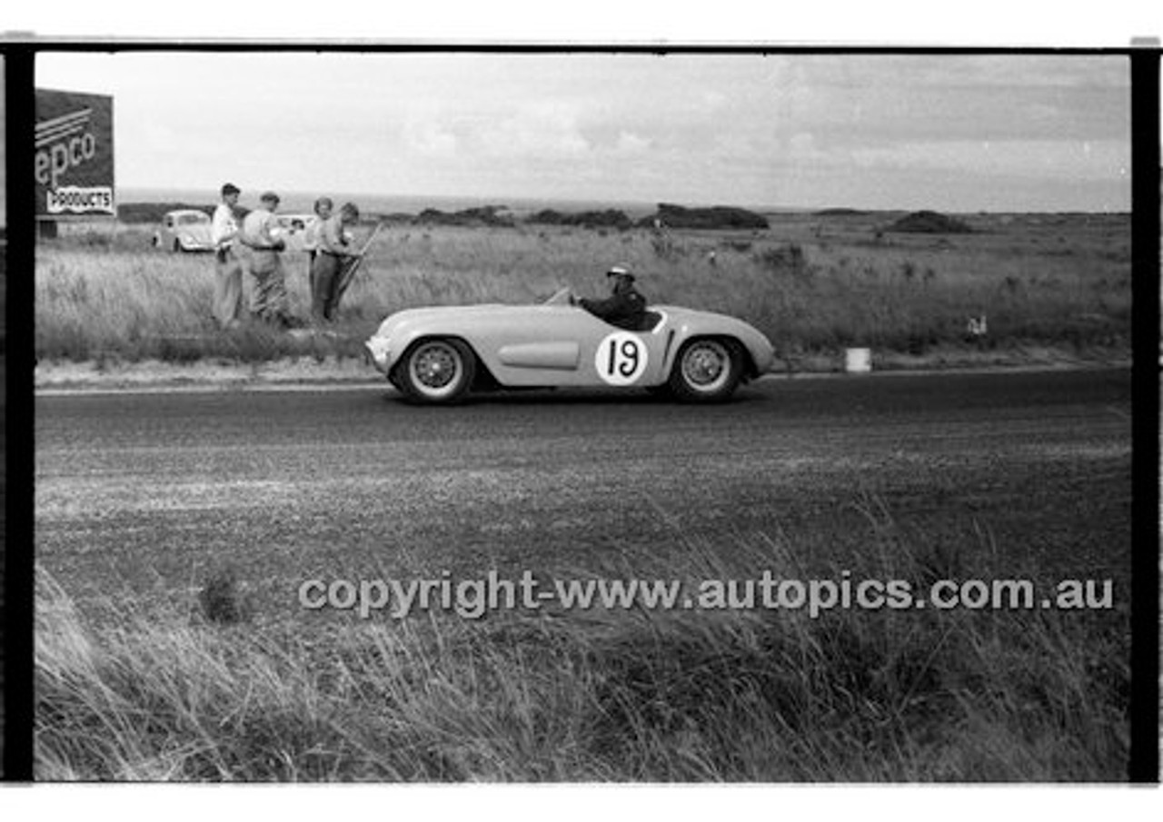 Phillip Island - 22nd April 1957 - Code 57-PD-P22457-064