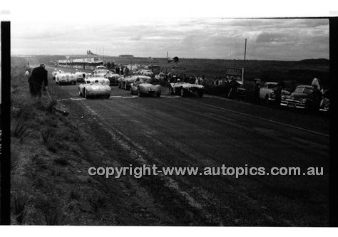 Phillip Island - 22nd April 1957 - Code 57-PD-P22457-070