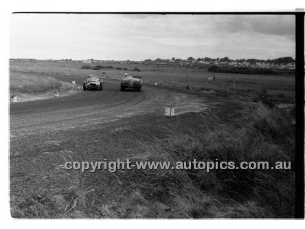 Phillip Island - 22nd April 1957 - Code 57-PD-P22457-084