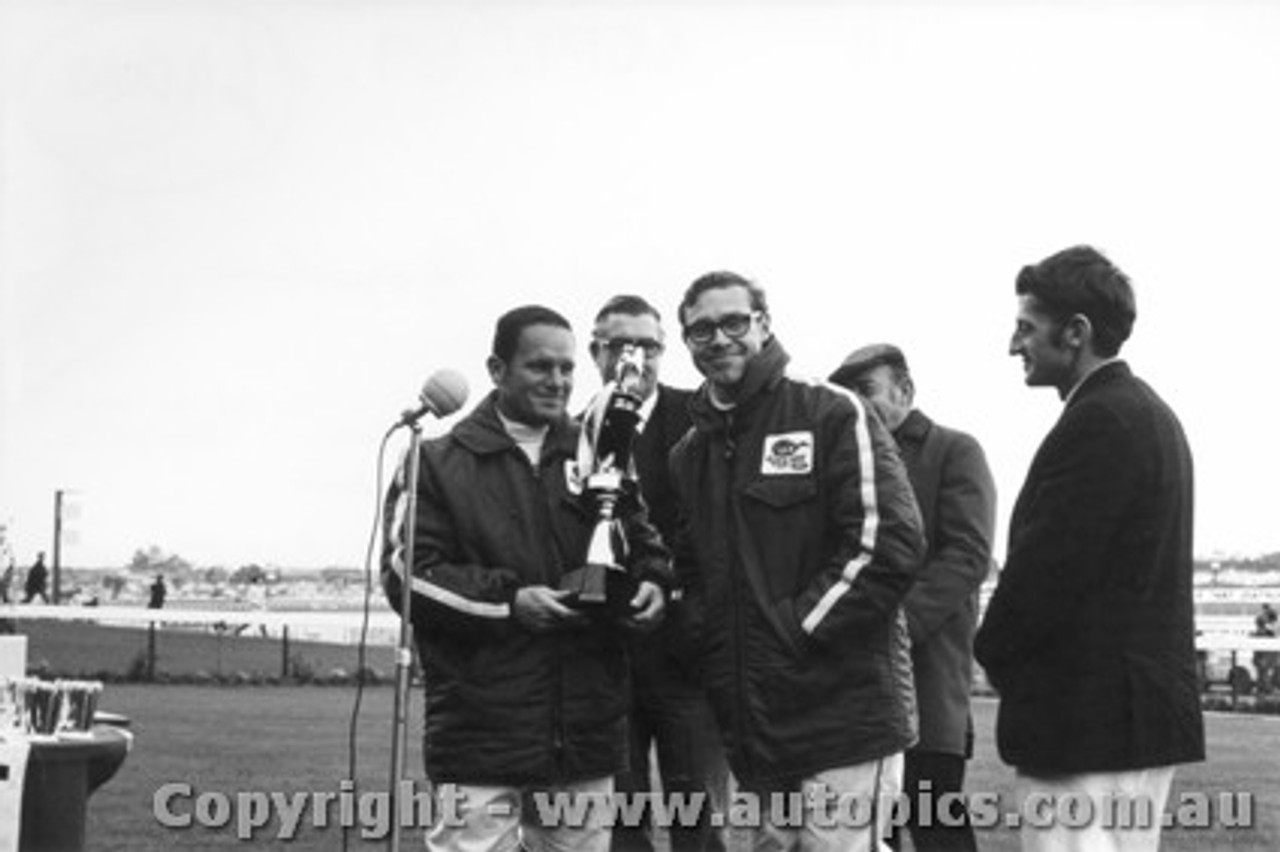 69040 - Allan Moffat and John French  - Sandown 1969