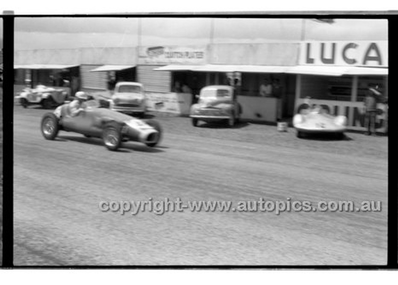 Phillip Island - 26th December 1957 - Code 57-PD-P261257-035