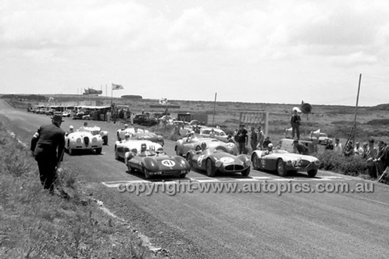 Phillip Island - 26th December 1957 - Code 57-PD-P261257-124