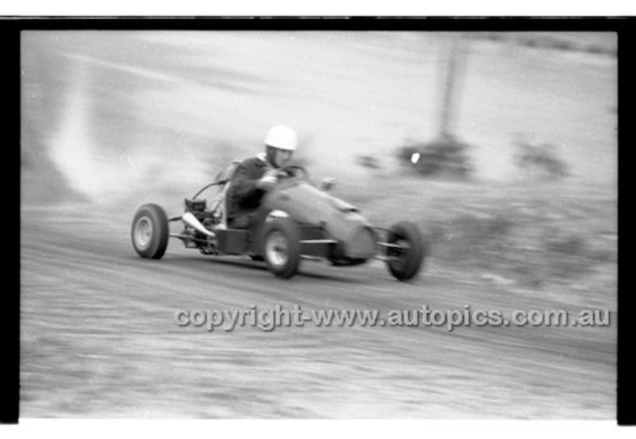 Phillip Island - 1958 - Code 58-PD-PI-58-077