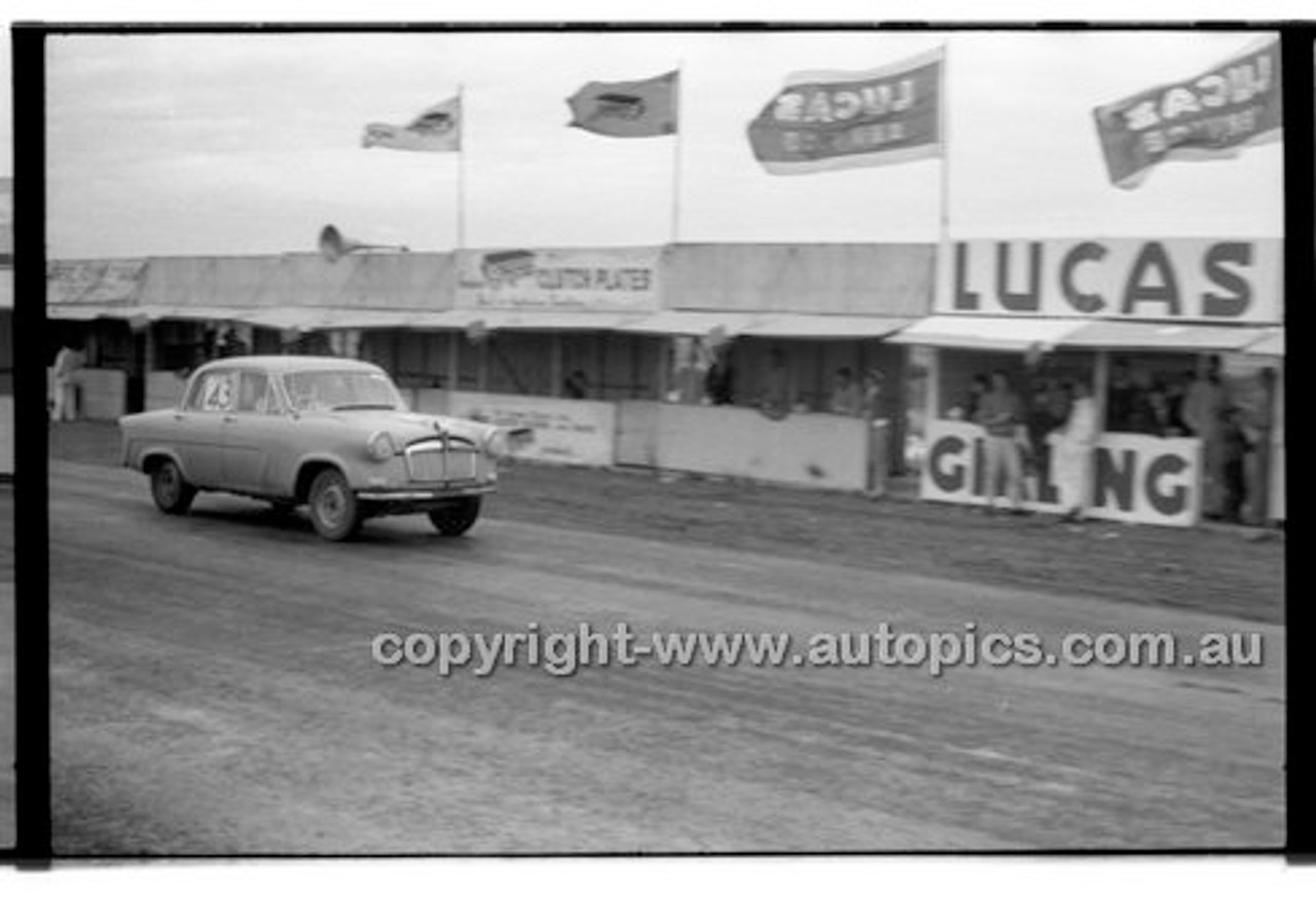 Phillip Island - 1958 - 58-PD-PJan 58-031