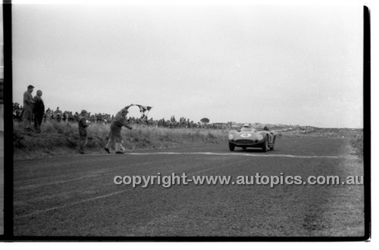 Phillip Island - 1958 - 58-PD-PJan 58-041