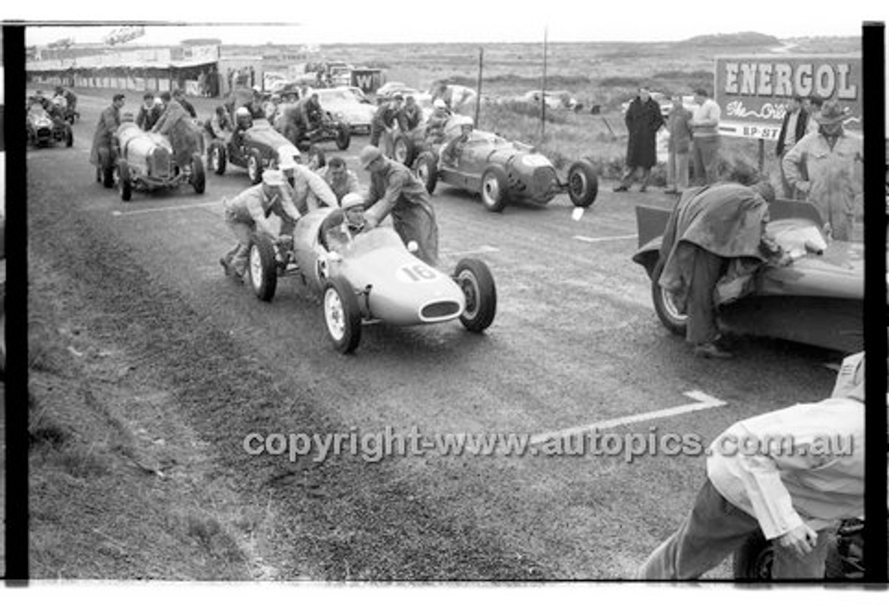 Phillip Island - 1958 - 58-PD-PJan 58-081