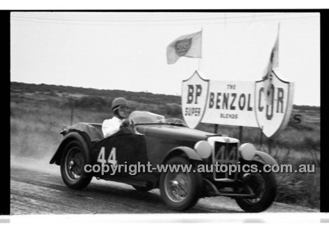 Phillip Island - 1958 - 58-PD-PJan 58-096