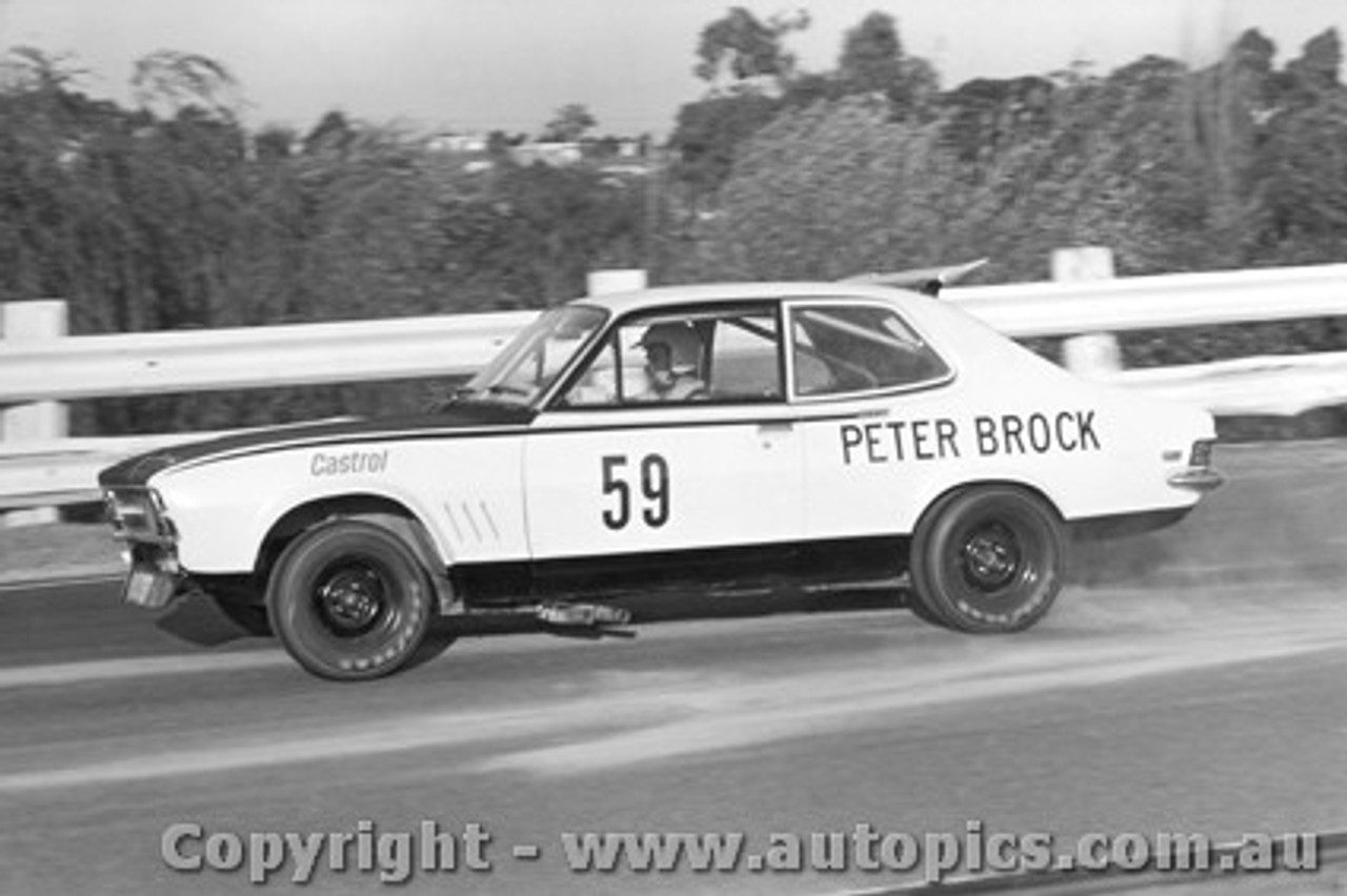 70098 - Peter Brock - Holden Torana GTR - Sandown 1970