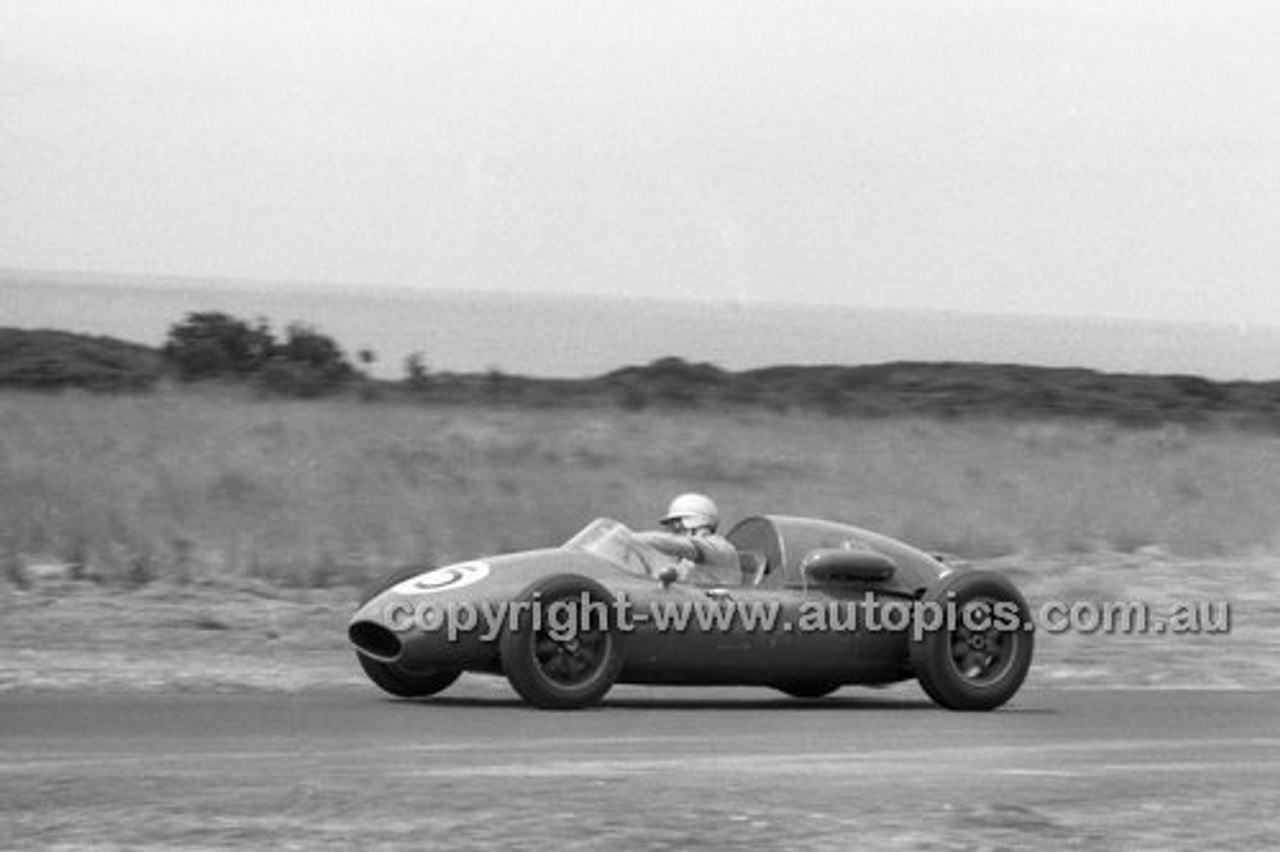 Phillip Island - 26th December 1958 - 58-PD-PI261258-039