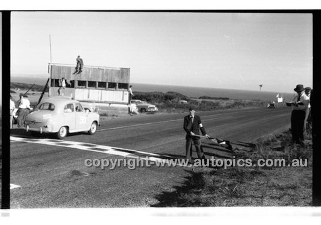 Phillip Island - 26th December 1958 - 58-PD-PI261258-072