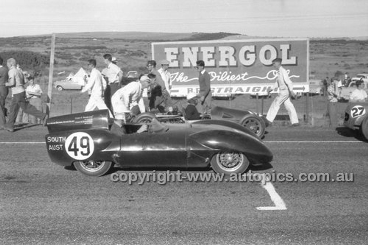 Phillip Island - 26th December 1958 - 58-PD-PI261258-073