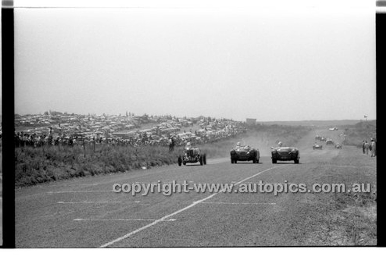 Phillip Island - 26th December 1958 - 58-PD-PI261258-089