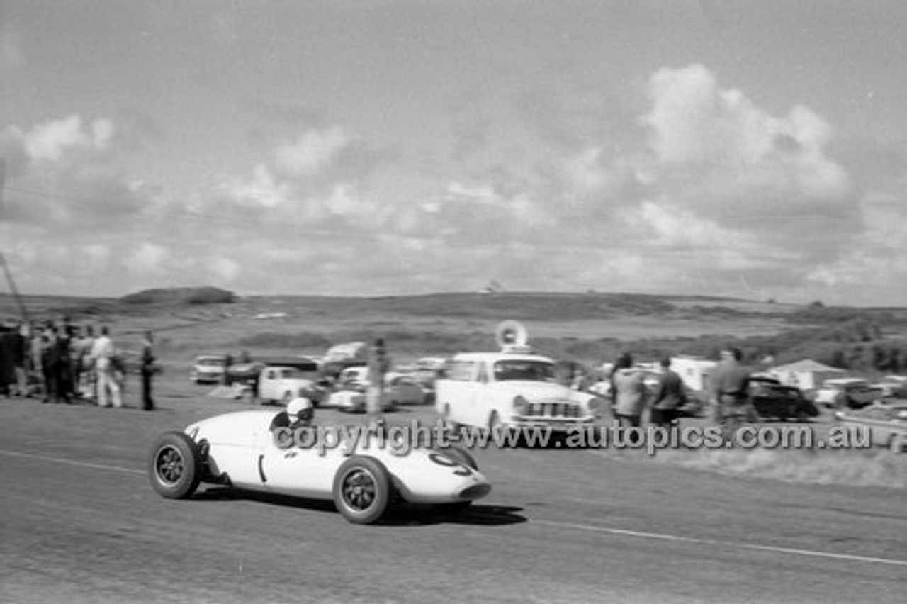 Phillip Island - 13th December  1959 - 59-PD-PI231259-099