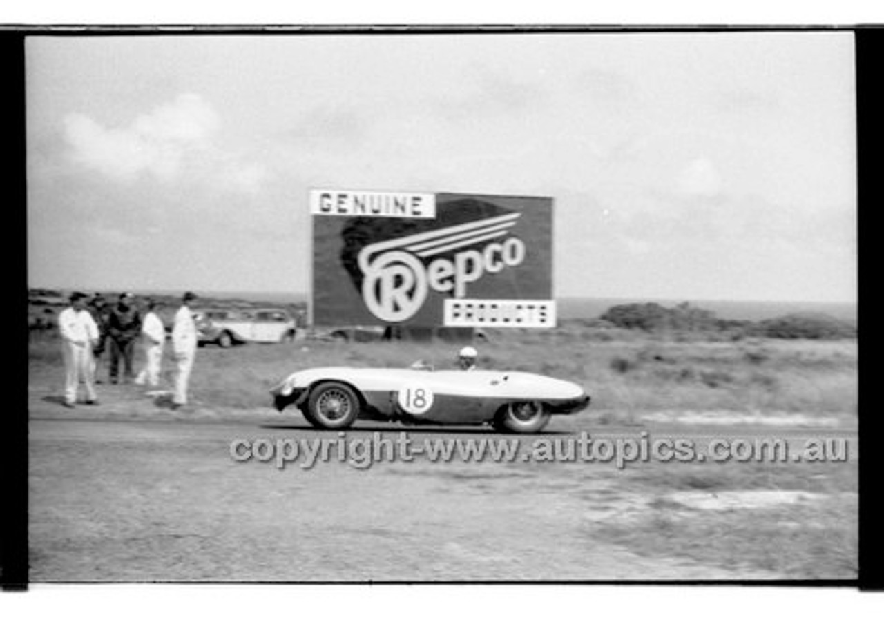 Phillip Island - 13th December  1959 - 59-PD-PI231259-129