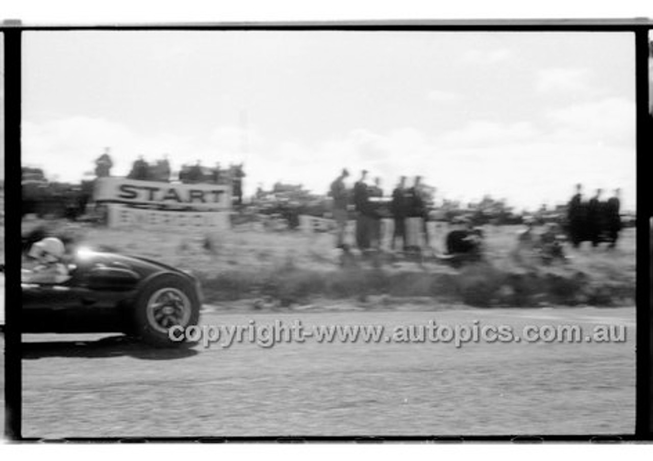 Phillip Island - 13th December  1959 - 59-PD-PI231259-131