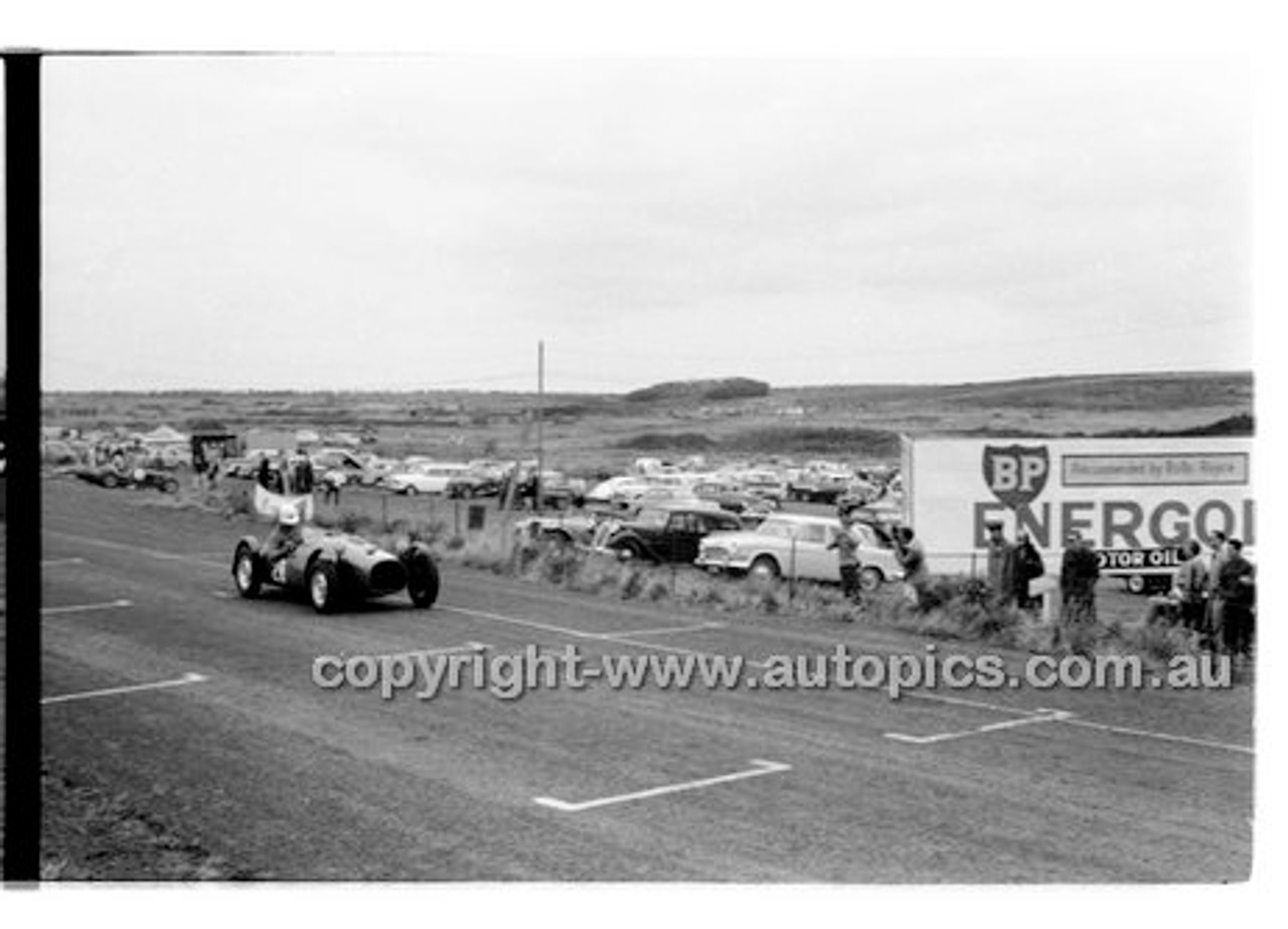 Phillip Island - 13th December  1959 - 59-PD-PI231259-243