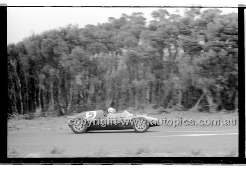 Phillip Island - 25th October  1959 - 59-PD-PI251059-063